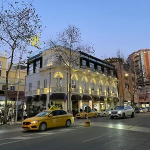 4* Hotel The Crown Boutique & Spa
